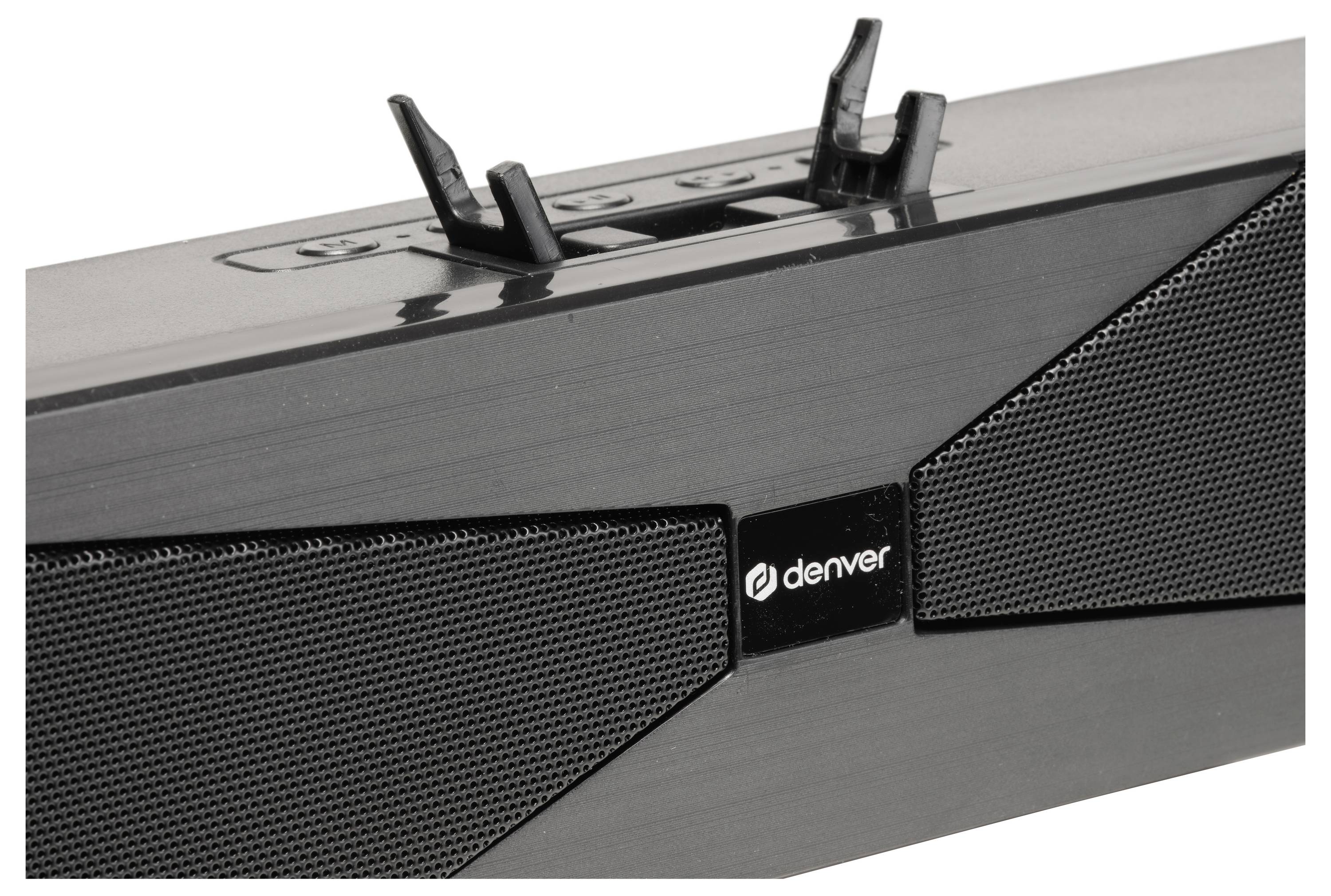 Een zwarte soundbar met een 'denver' logo, die een strak design heeft en bevestigingsbeugels aan de bovenkant zichtbaar zijn. Ideaal voor het verbeteren van audio.
