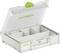 Een witte en transparante plastic opbergorganizer met meerdere compartimenten, open deksel en groene handgreep. Geschikt voor gereedschappen of kleine voorwerpen.