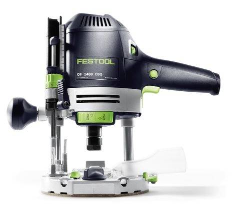 Een Festool OF 1400 EQ router met precisiedraaiknop, ergonomische handgrepen en transparante voetplaat, ontworpen voor houtbewerkingstaken.