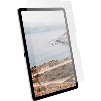 Een tablet die een kustlandschap met kliffen en de oceaan weergeeft, bedekt met een transparante schermbeschermer, licht schuin omhoog gericht.