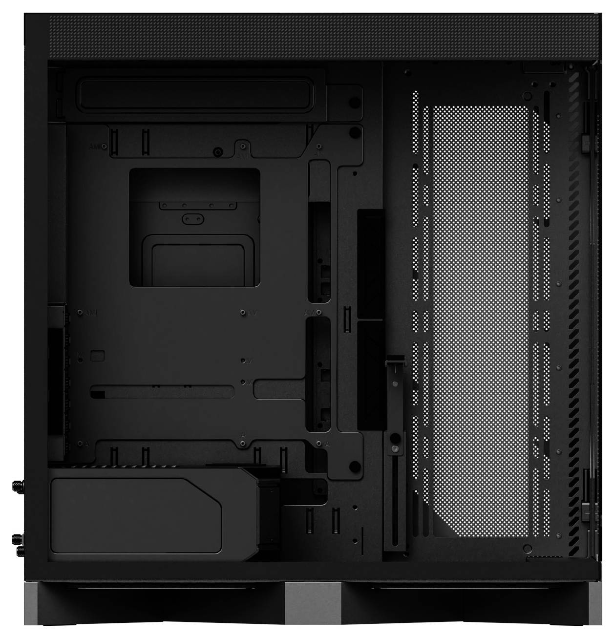 Lege computerbehuizing interieur met montagesleuven en geperforeerde secties, ontworpen voor het huisvesten van verschillende pc-componenten en het waarborgen van luchtstroom.