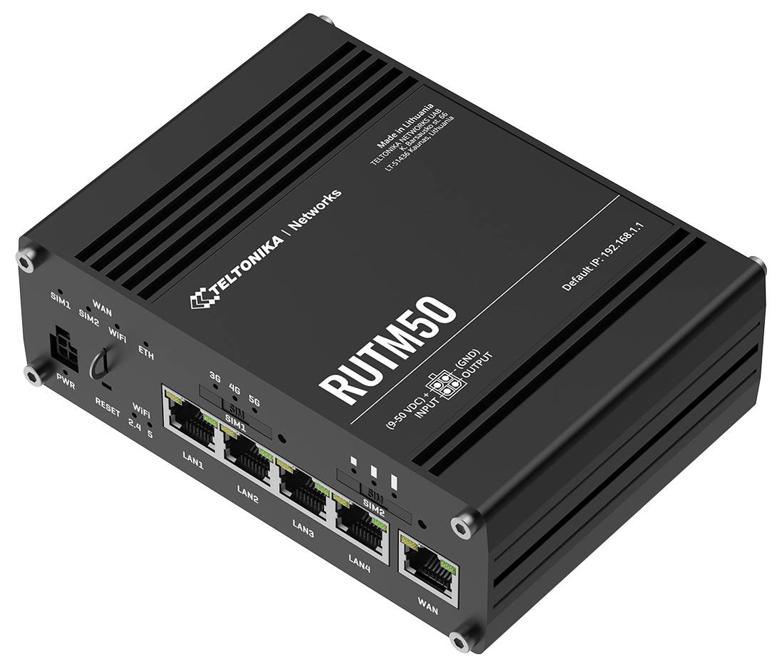 Een zwarte Teltonika Networks RUTM50 router met meerdere LAN- en WAN-poorten, modelnaam en bedrijfslogo zichtbaar aan de bovenkant.