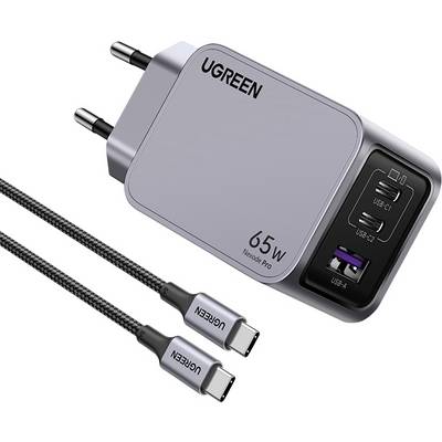 'UGREEN 65W-oplader met twee USB-C-poorten, een USB-A-poort en twee USB-C-kabels, ontworpen voor snel opladen van meerdere apparaten.'
