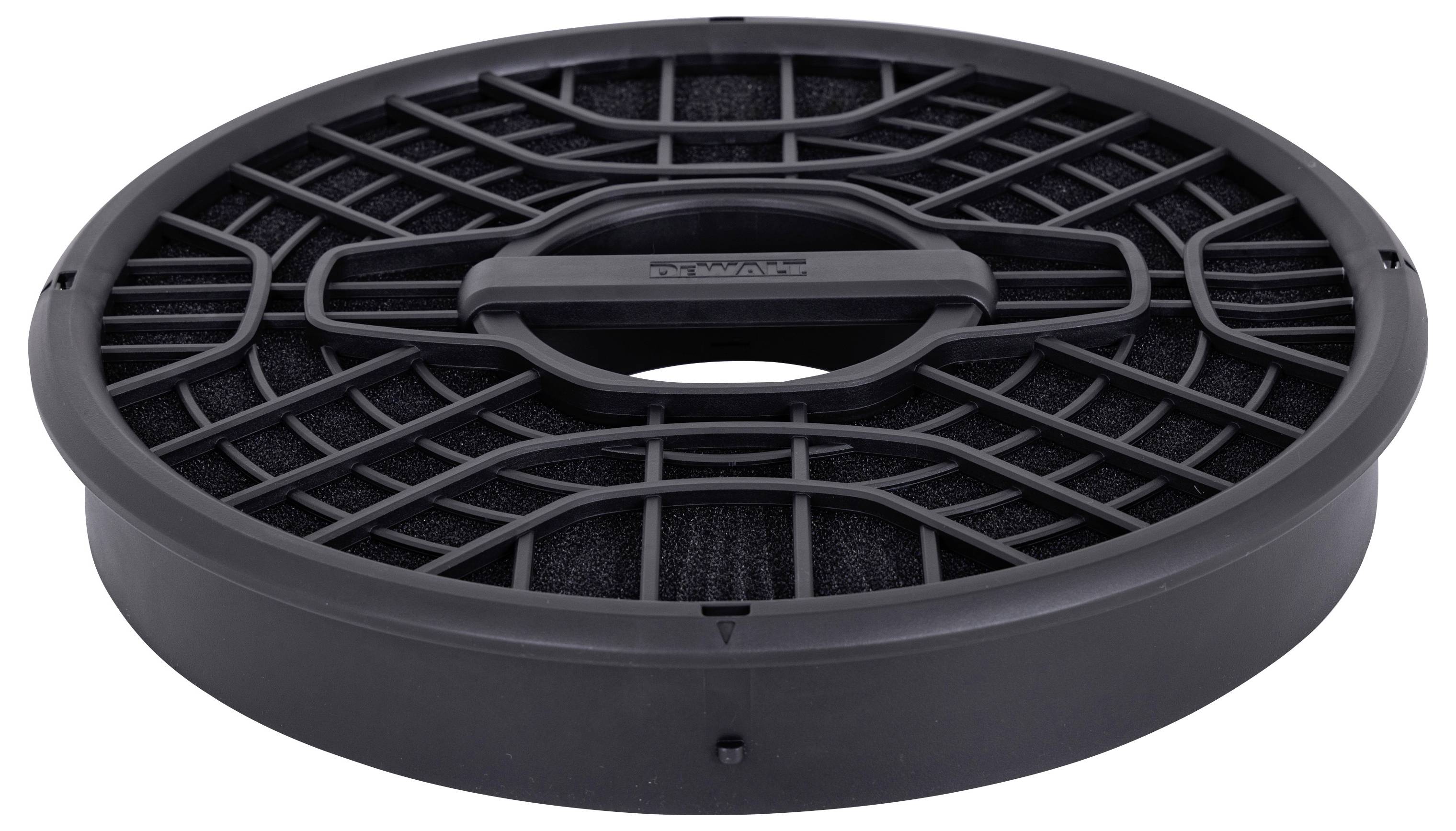 Ronde zwarte ventilatierooster of ventilatorkap met verheven centraal handvat en radiaal traliewerk patroon