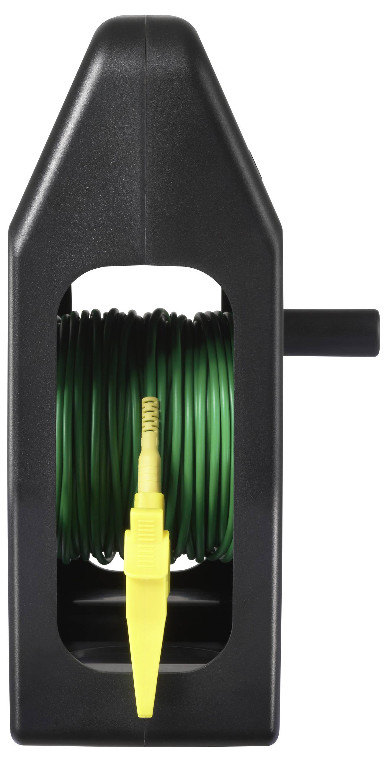 Een zwarte kabelhaspel met groene kabel en een gele stekkerhendel, ontworpen voor het organiseren en oprollen van kabels.