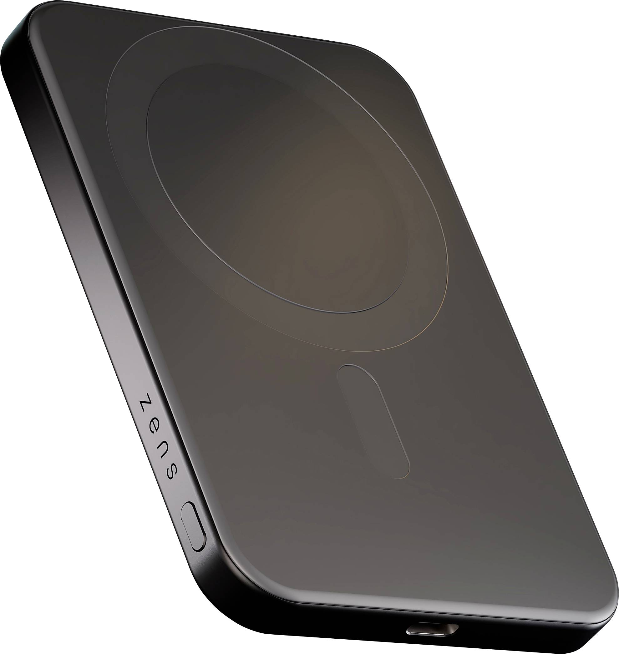 Een strak zwart draadloos oplaadstation met een cirkelvormig ontwerp en USB-C-poort, met de merknaam 'Zens' aan de zijkant, onder een hoek geplaatst.
