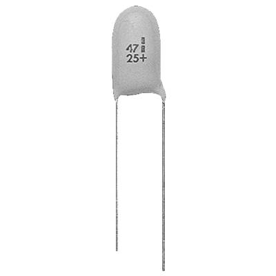 Een grijze cilindrische condensator met twee lange draden, gemarkeerd met '47 25+', wat een capaciteit van 47 microfarad en een spanning van 25 volt aangeeft.