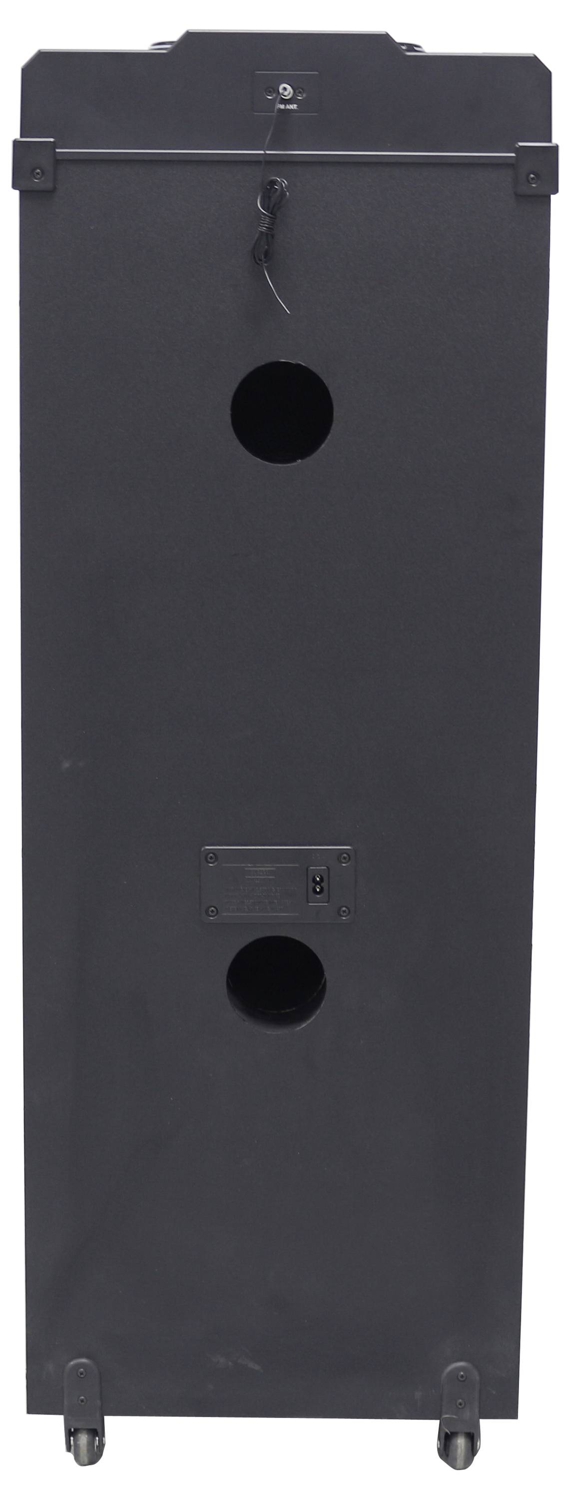 Achteraanzicht van een zwarte speakerkast met twee ronde poorten en een rechthoekig inputpaneel, gemonteerd op vier wielen voor mobiliteit.