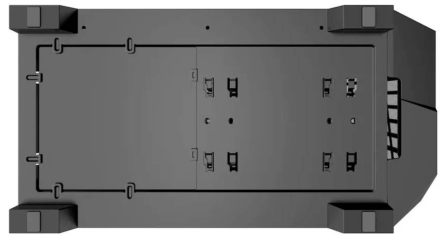 De afbeelding toont de onderkant van een zwart elektronisch apparaat, waarschijnlijk een gameconsole of computer, met ventilatiesleuven en bevestigingspunten.