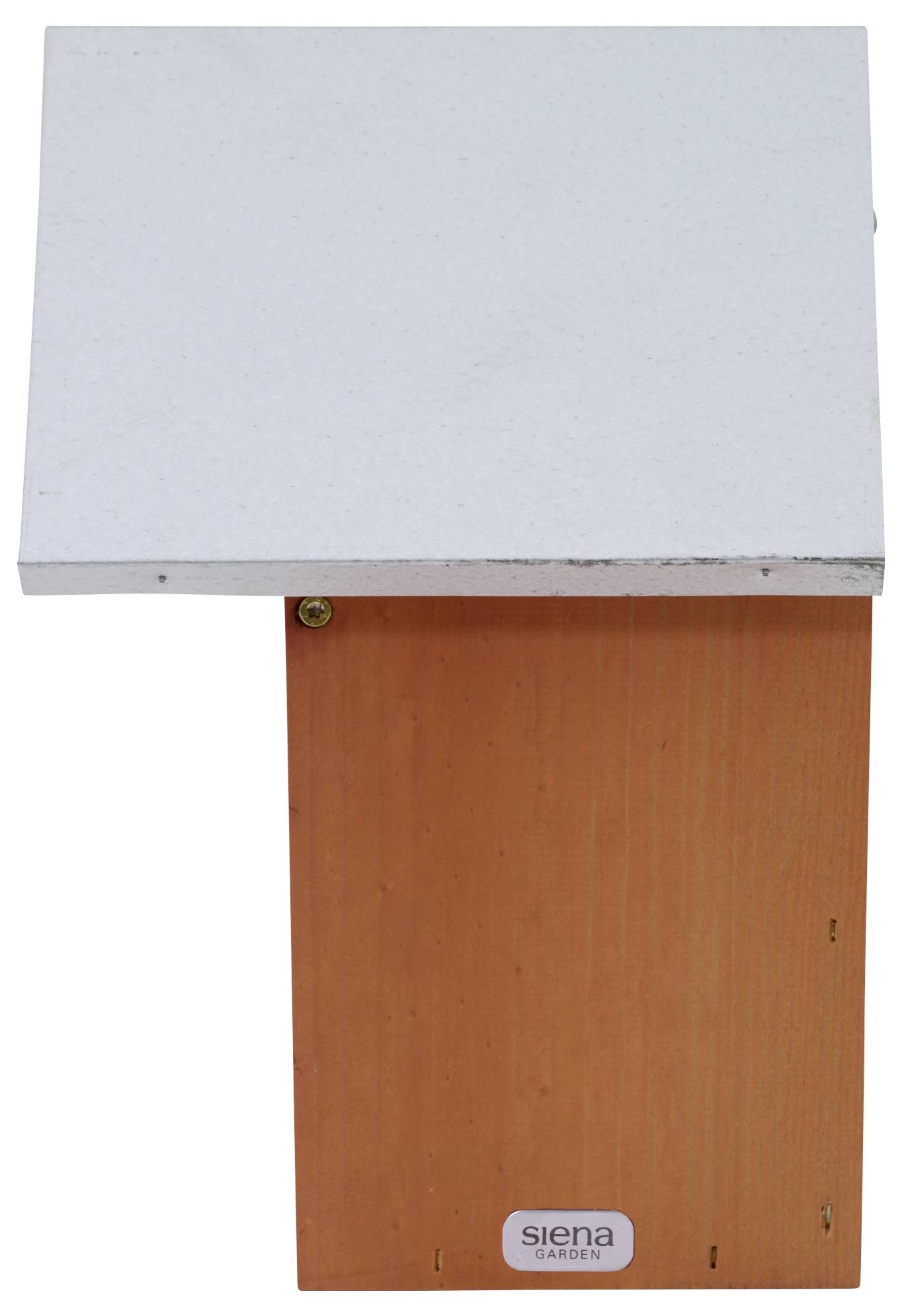 Een houten vogelhuisje met een schuin dak, voorzien van het 'siena GARDEN' logo op de voorkant, ontworpen voor gebruik buitenshuis.