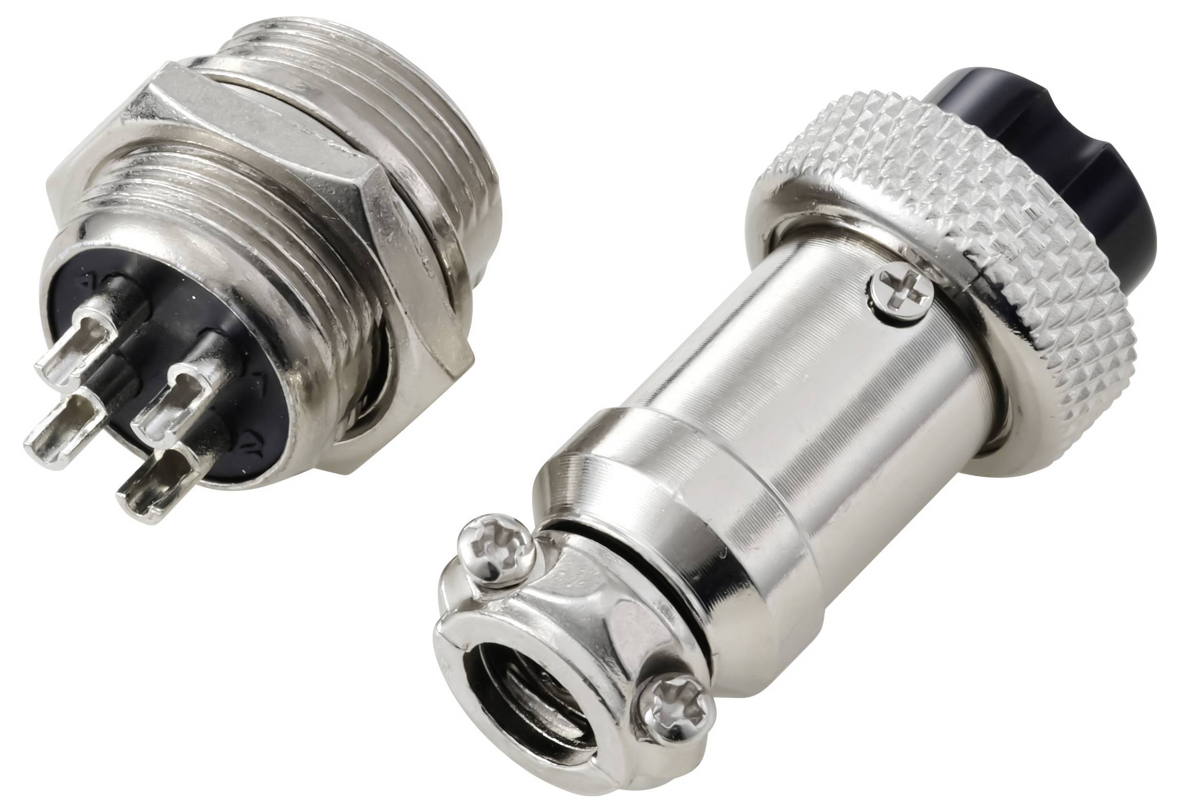 Een metalen elektrische connector met vier pinnen naast de bijbehorende contactdoos, gebruikt voor het beveiligen en bevestigen van elektrische draden.