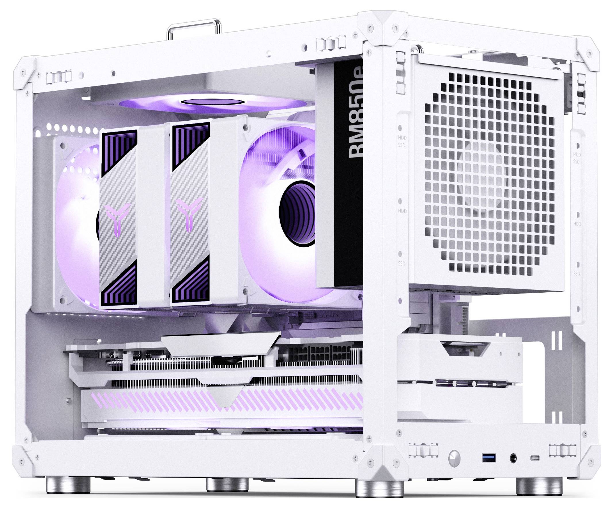 Witte computerbehuizing met zichtbare interne componenten, met paars verlichte ventilatoren en onderdelen, die een strak, modern design tentoonspreiden.