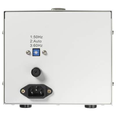 'Achterkant van een wit elektronisch apparaat met een schakelaar voor 50 Hz, Auto en 60 Hz-instellingen, en een stroomaansluiting onderaan.'