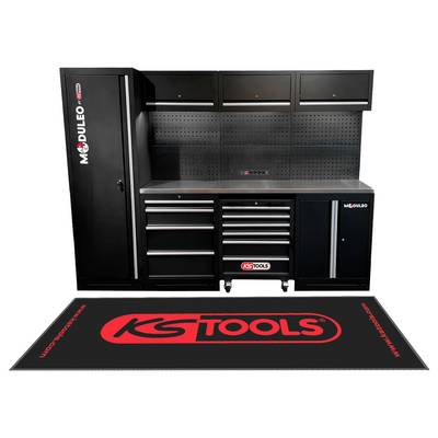 Een zwarte modulaire werkbank met verschillende opslagkasten en een gereedschapsbord als achtergrond. Een gereedschapsmat van het merk 'KS Tools' is ervoor geplaatst.