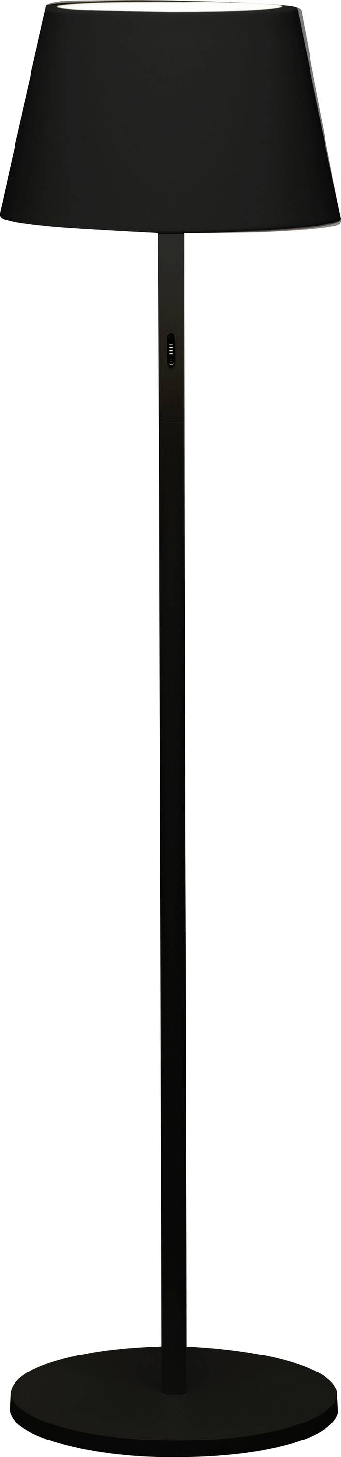 Een zwarte vloerlamp met een slanke, rechte paal en een eenvoudige, schuin geplaatste lampenkap, staand op een rond onderstel.