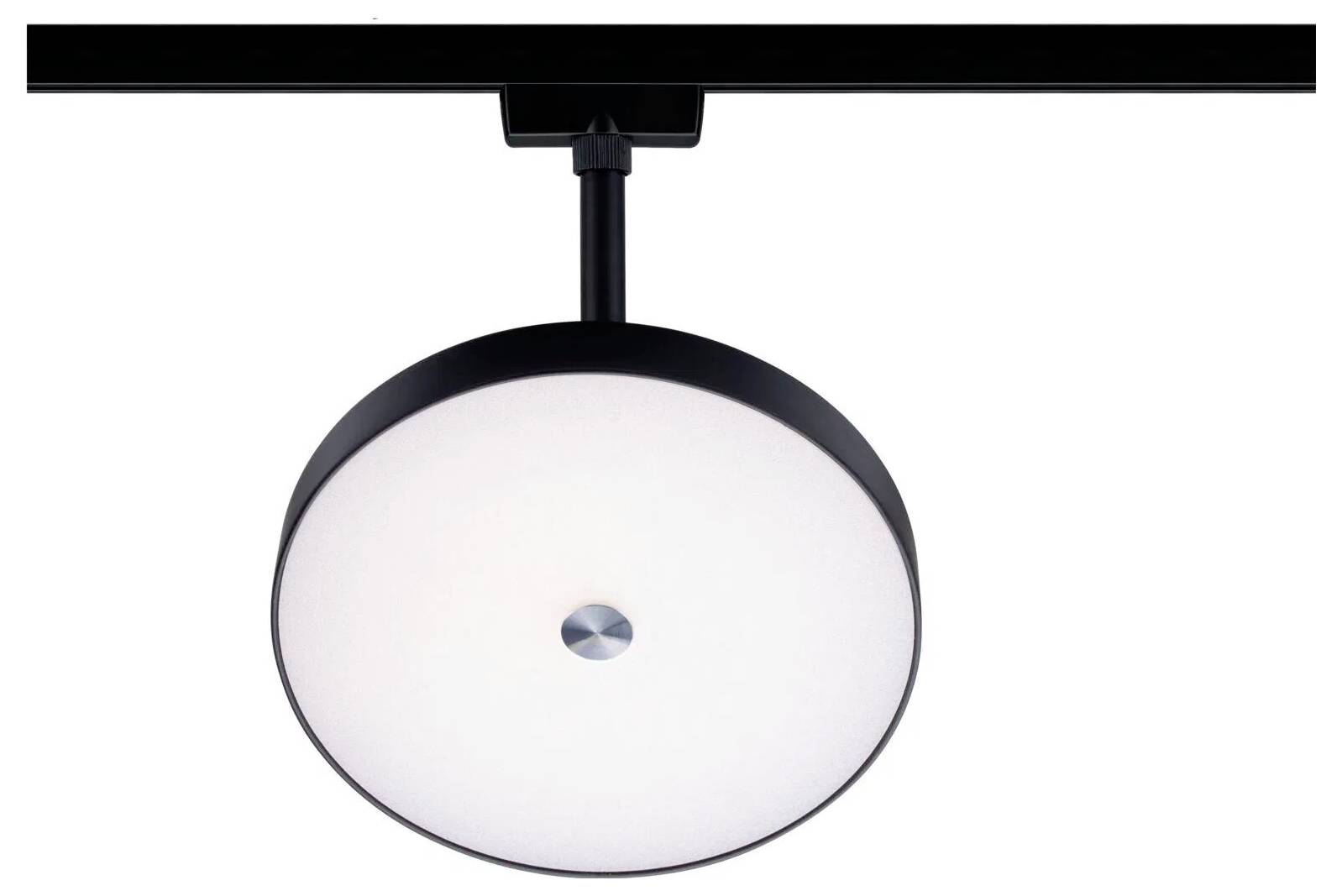 Een zwarte trackverlichting met een rond, wit diffusorscherm hangt aan een plafondgeleiding, waarbij een modern design wordt tentoongespreid.