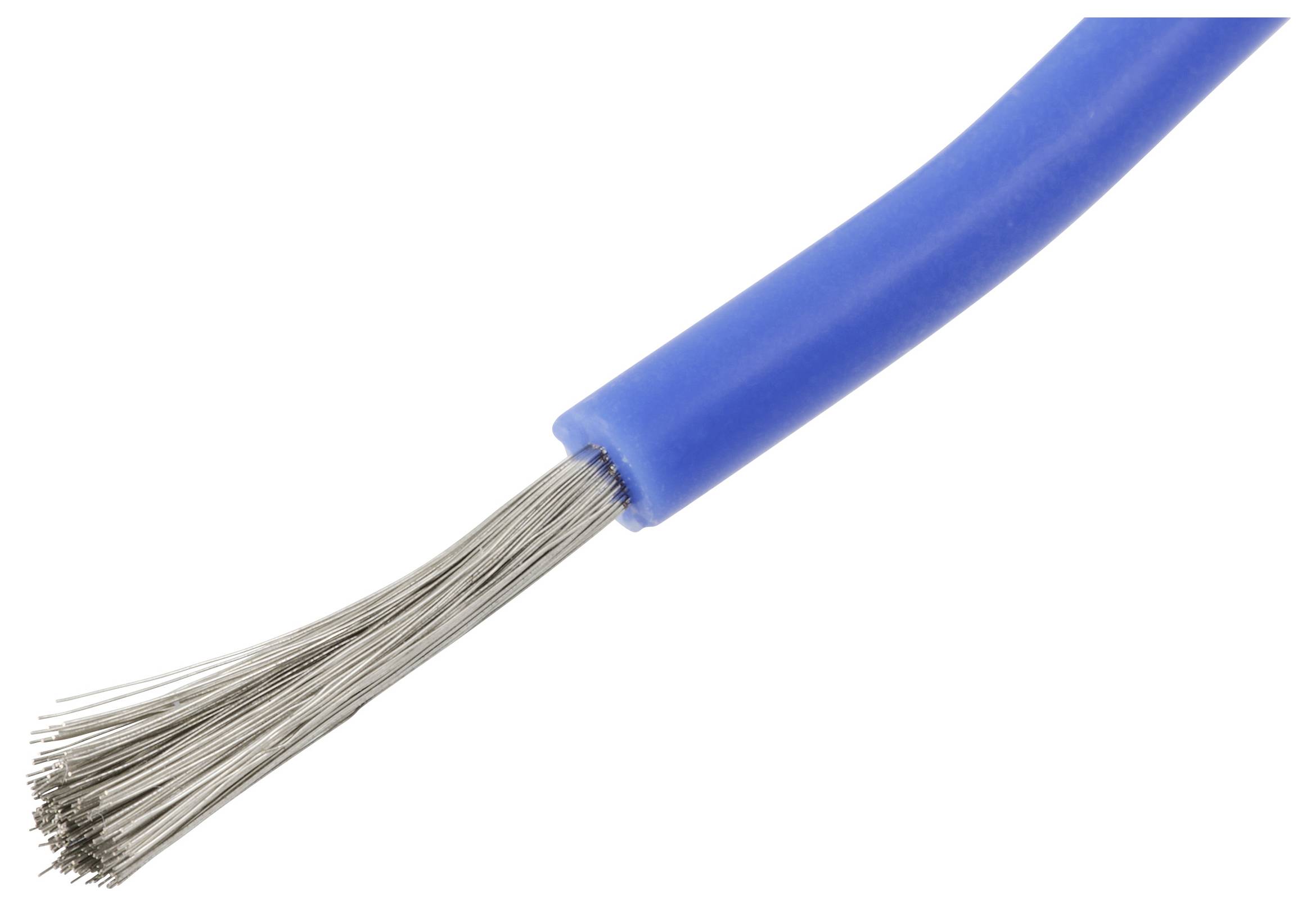 Een blauwe elektrische draad met blootgestelde zilveren strengen aan het uiteinde, waarbij het interne geleidende materiaal zichtbaar is.