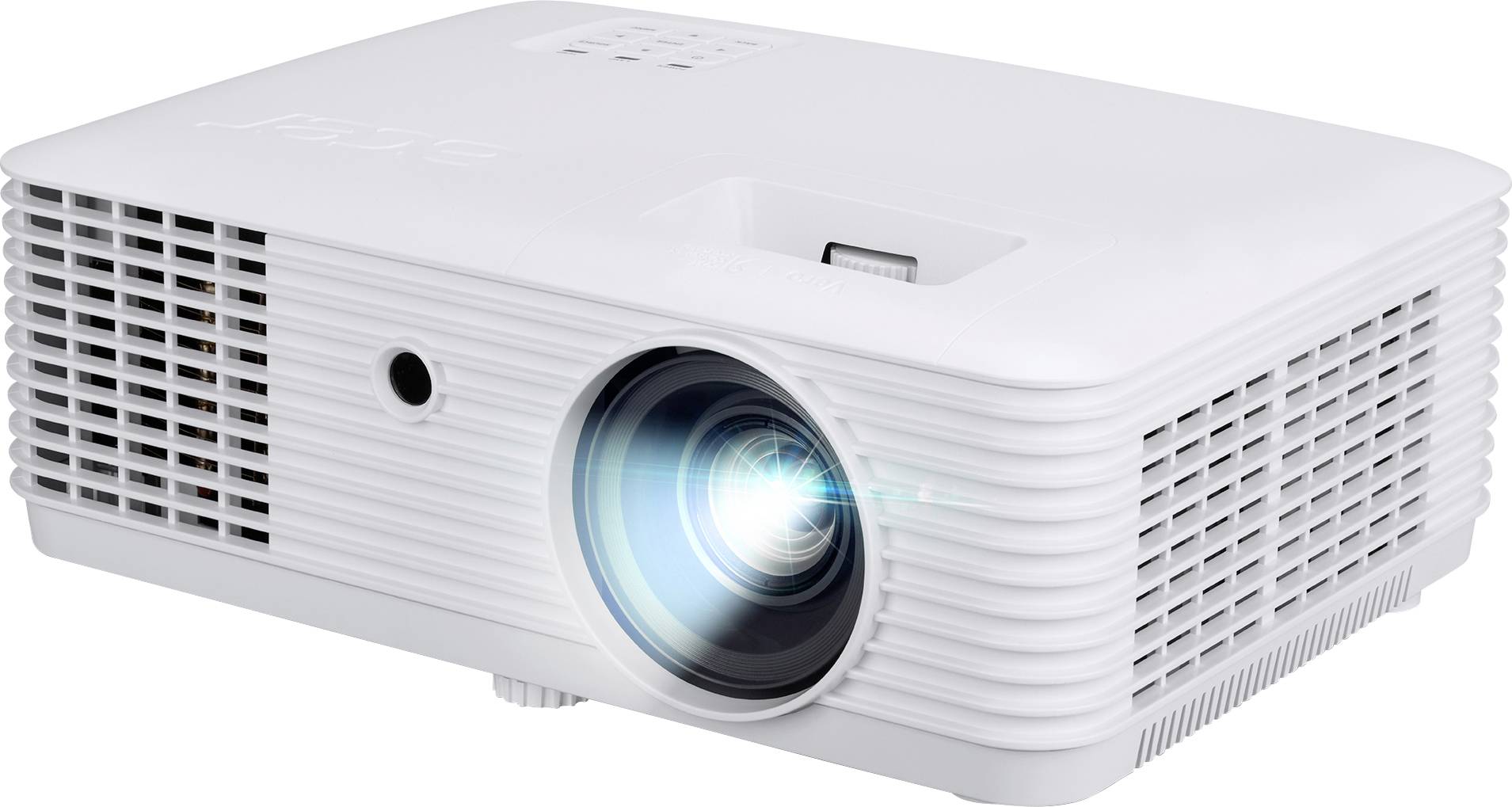 Een witte projector met een lens die oplicht, geplaatst op een vlak oppervlak, die licht naar voren projecteert.