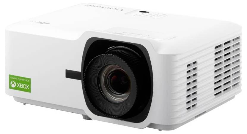 Een witte projector met een lens die naar voren is gericht, voorzien van een 'Xbox'-logo aan de zijkant, geschikt voor gaming of presentaties.