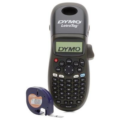 Een draagbare labelmaker met een display waarop 'DYMO' staat, knoppen en een aparte tapepatroon voor het afdrukken van labels.
