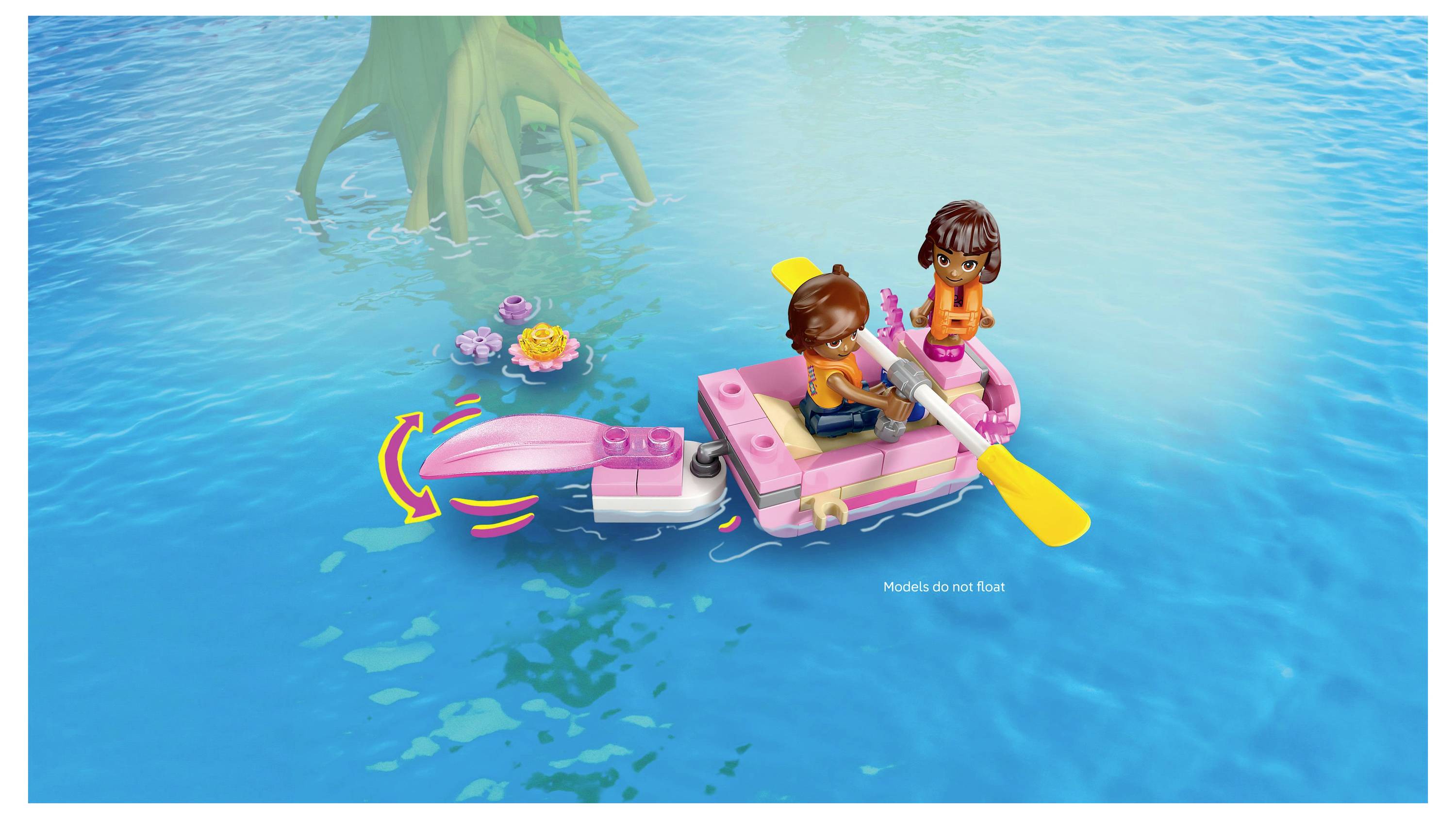 Twee LEGO-poppetjes bevinden zich in een roze roeiboot op blauw water, met bloemen in de nabijheid. Een poppetje roeit terwijl het andere geniet van de tocht.