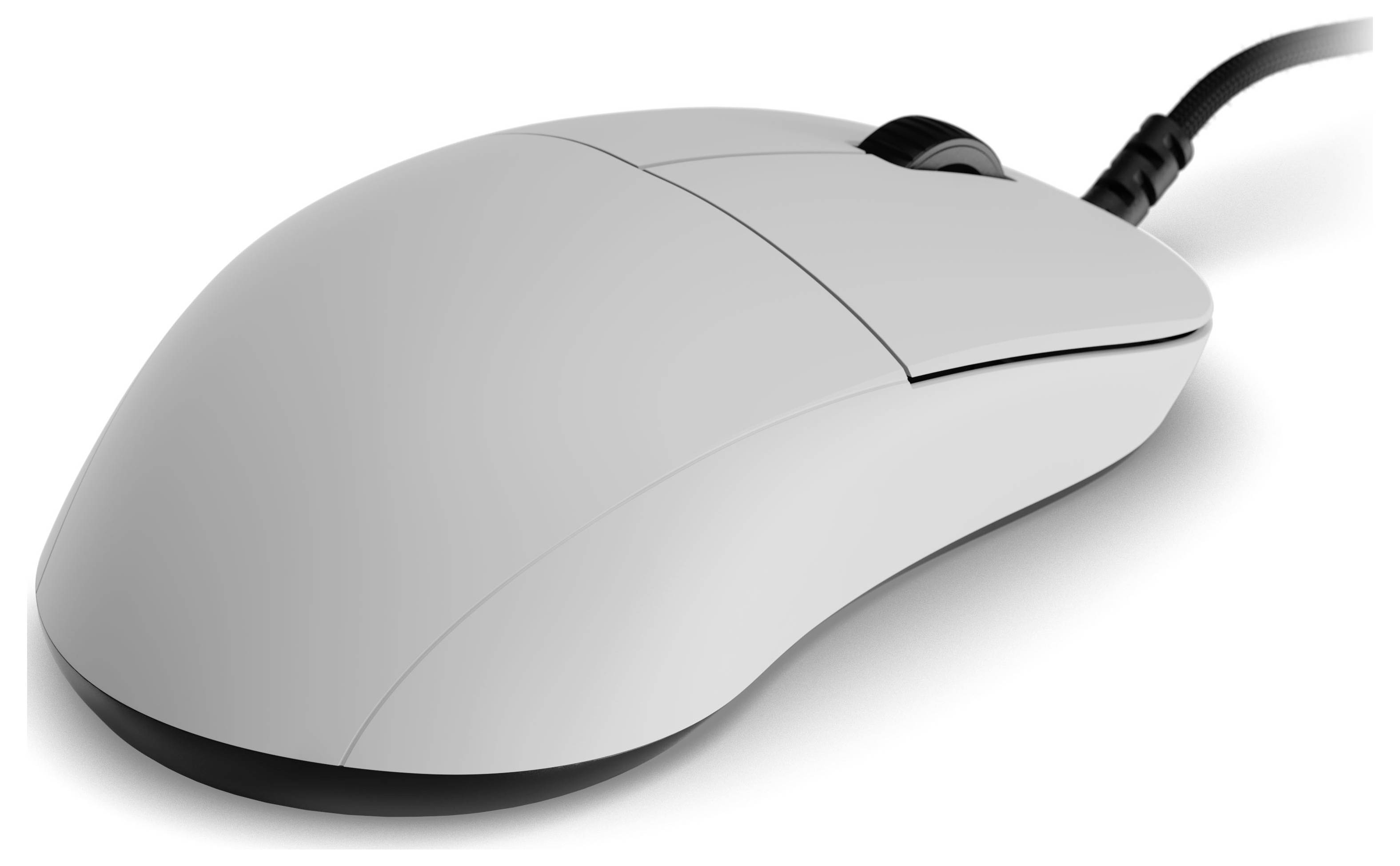 Een zilveren computermuis met een scrollwiel, verbonden door een kabel.