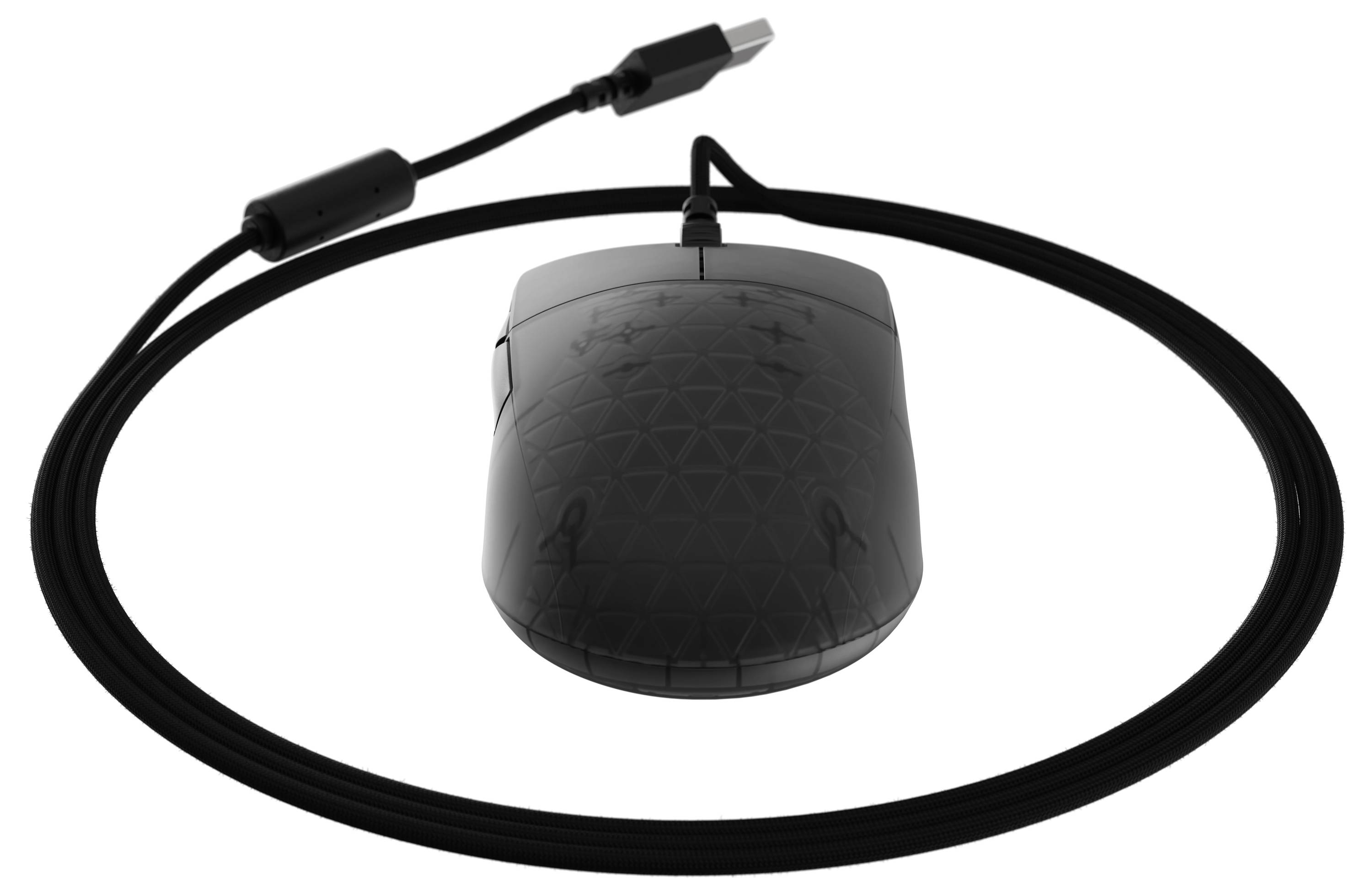 Een zwarte bedrade computermuis met een geometrisch patroon, aangesloten op een USB-kabel, gezien vanuit bovenaanzicht.
