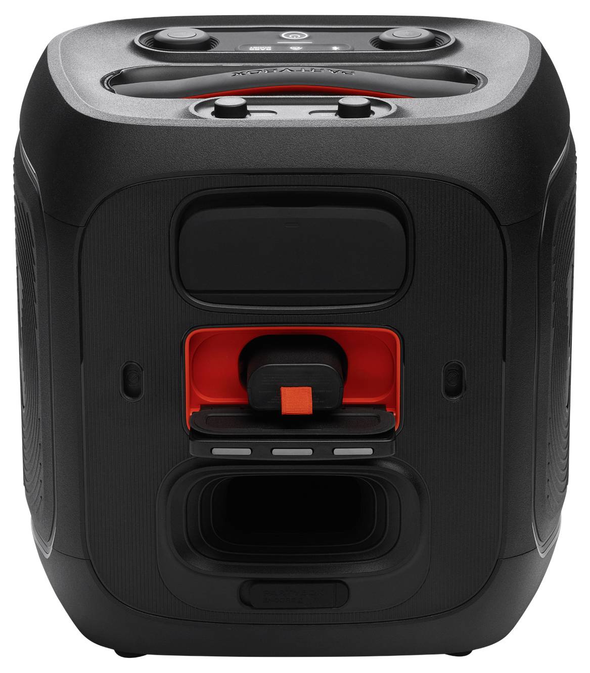 Een zwarte en rode draagbare speaker met zichtbare bedieningsknoppen en een handgreep voor gemakkelijk transport, ontworpen voor gebruik buitenshuis.