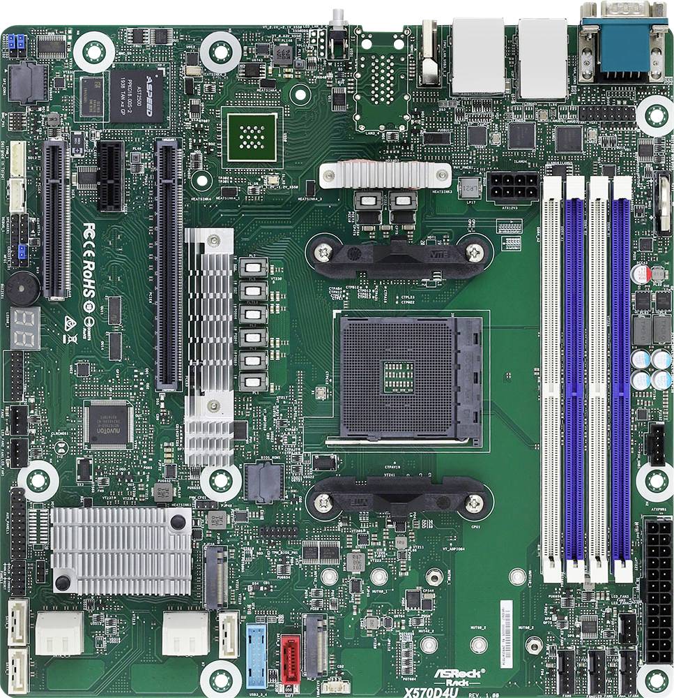 Een computermoederbord met meerdere sleuven en poorten voor componenten zoals RAM, processor en aansluitingen voor randapparatuur.