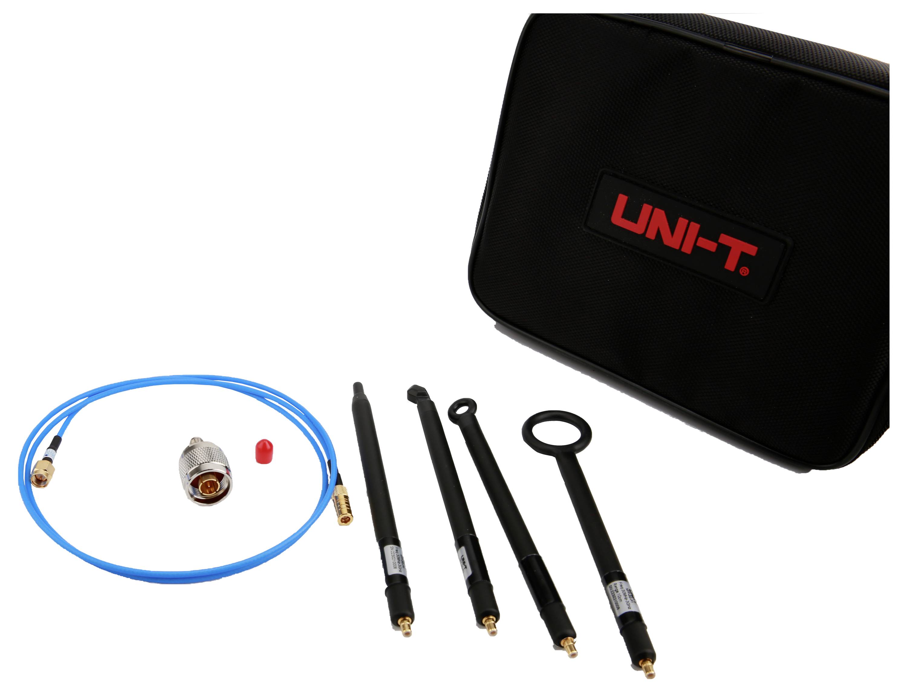 'UNI-T' gemerkte zwarte tas met gevarieerde zwarte probes en een blauwe kabel, wat wijst op een set meetinstrumenten.