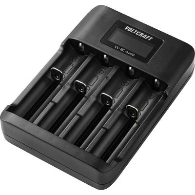 Een zwarte Voltcraft batterijlader met vijf vakken voor AA- of AAA-batterijen, voorzien van een LCD-display bovenop dat laadgegevens weergeeft.