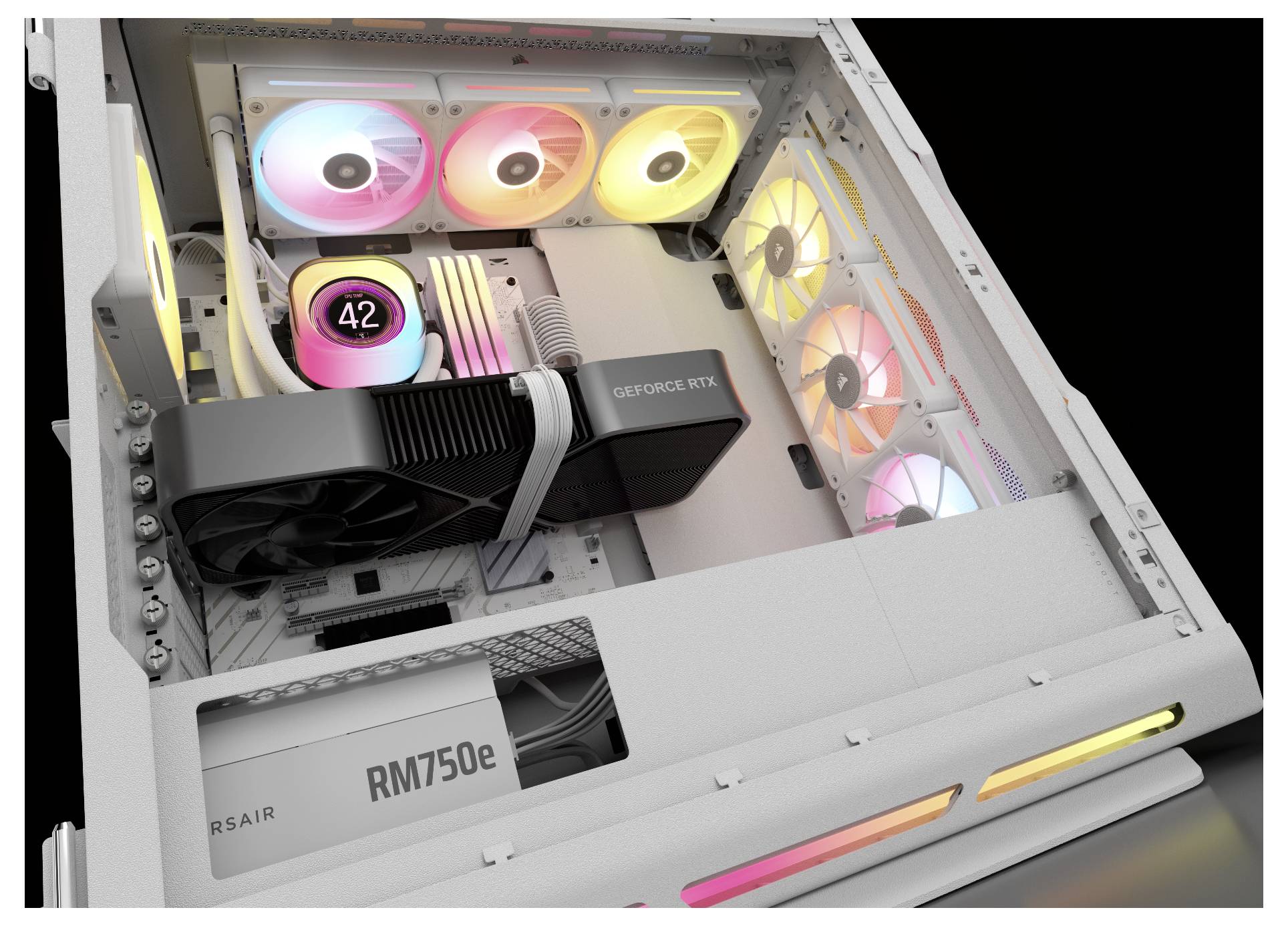 Een computerbehuizing van binnen met RGB-verlichting, met een GeForce RTX videokaart en een Corsair RM750e voedingsunit.