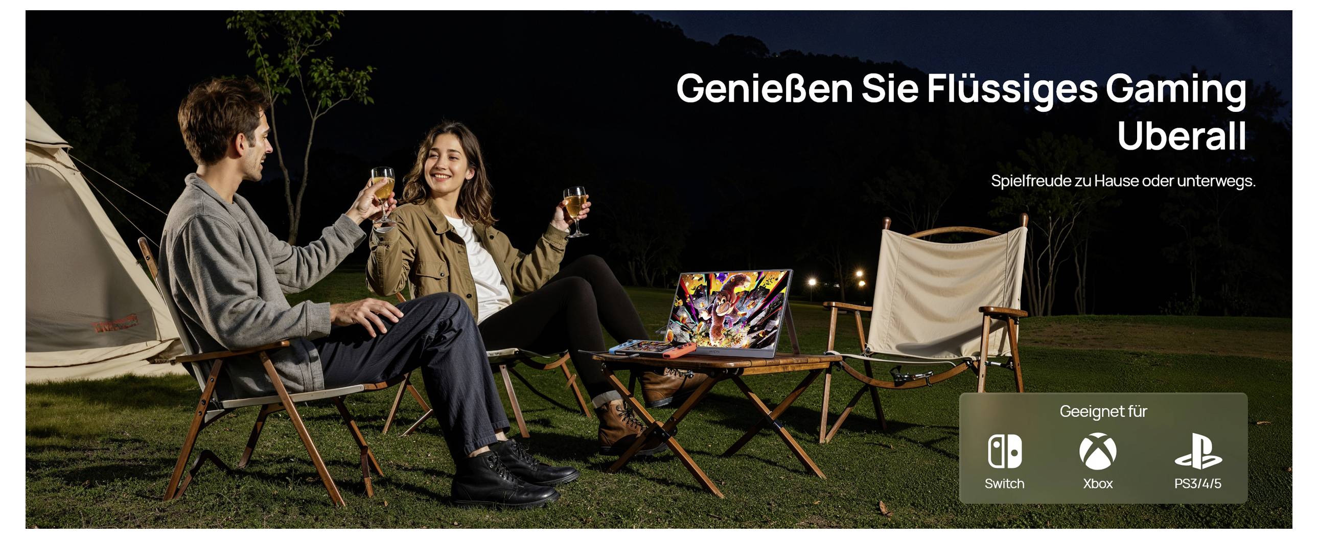 Een man en vrouw zitten buiten voor een laptop, drankjes genietend. Tekst in het Nederlands luidt: 'Geniet van soepel gamen overal'. Iconen voor Switch, Xbox, PlayStation.