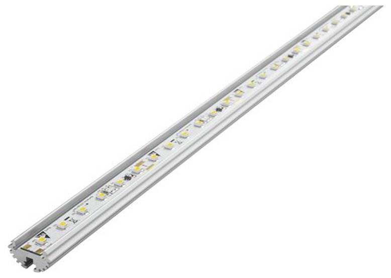 Een lineaire LED-lichtstrip met meerdere kleine LED-lampen die gelijkmatig verdeeld zijn langs een metalen behuizing, ontworpen voor efficiënt en gelijkmatig licht.