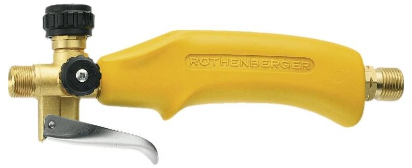 Een gele Rothenberger brander met verstelbare afsluiter en mondstuk, gebruikt voor solderen of verwarmingstoepassingen.