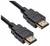 Twee zwarte HDMI-kabels met gouden connectoren tegen een witte achtergrond.
