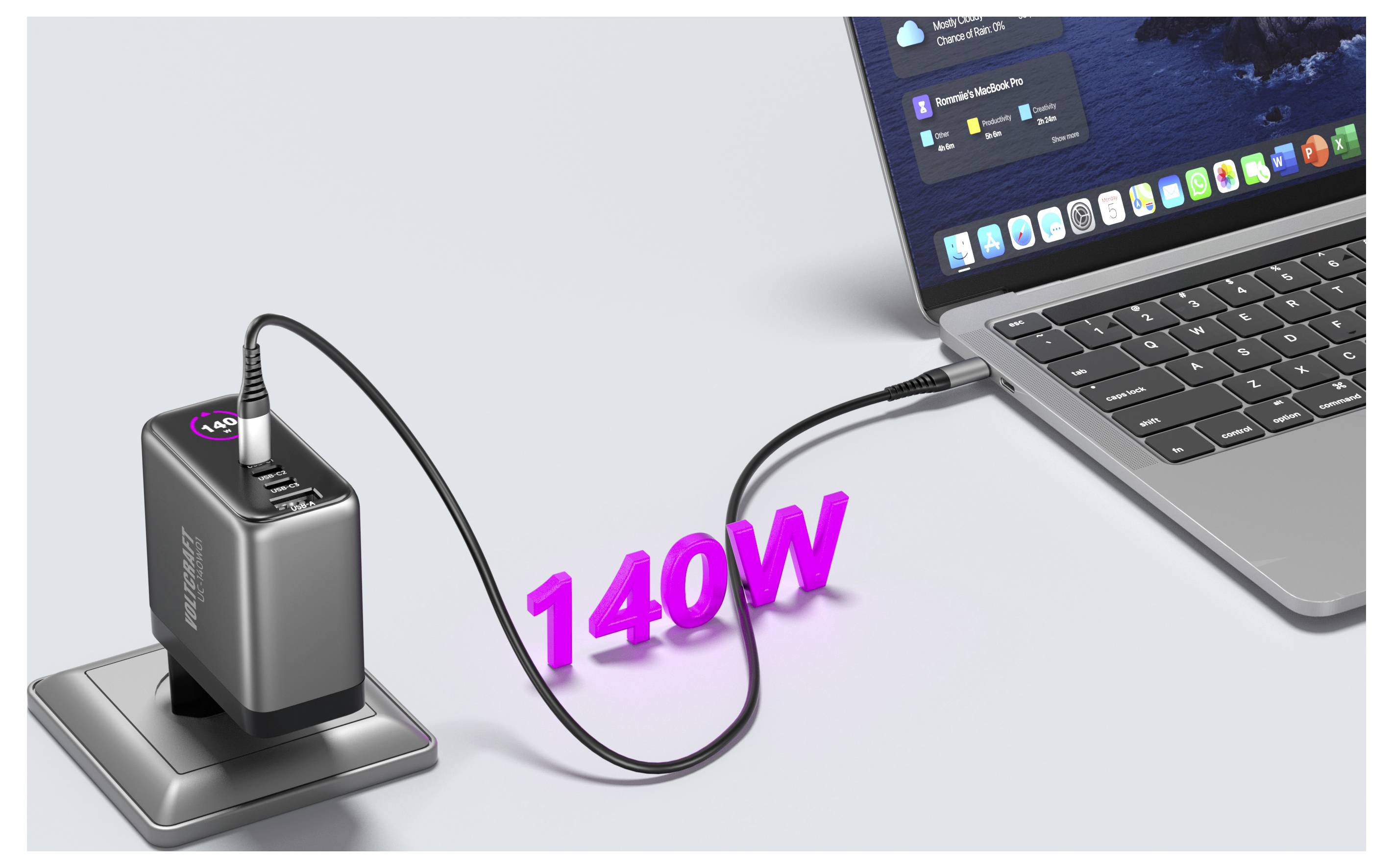 Een laptop verbonden met een stroomadapter met het label '140W', wat duidt op snel opladen. Het scherm toont meldingen en app-pictogrammen.