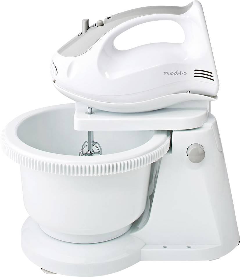 Een witte standmixer met een afneembare kom en garde-elementen, geschikt voor bakken en ingrediënten mengen.