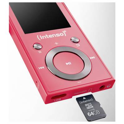 Een rode Intenso MP3-speler met een scherm en bedieningsknoppen, waarop een 64GB microSD-kaart gedeeltelijk is geïnstalleerd.