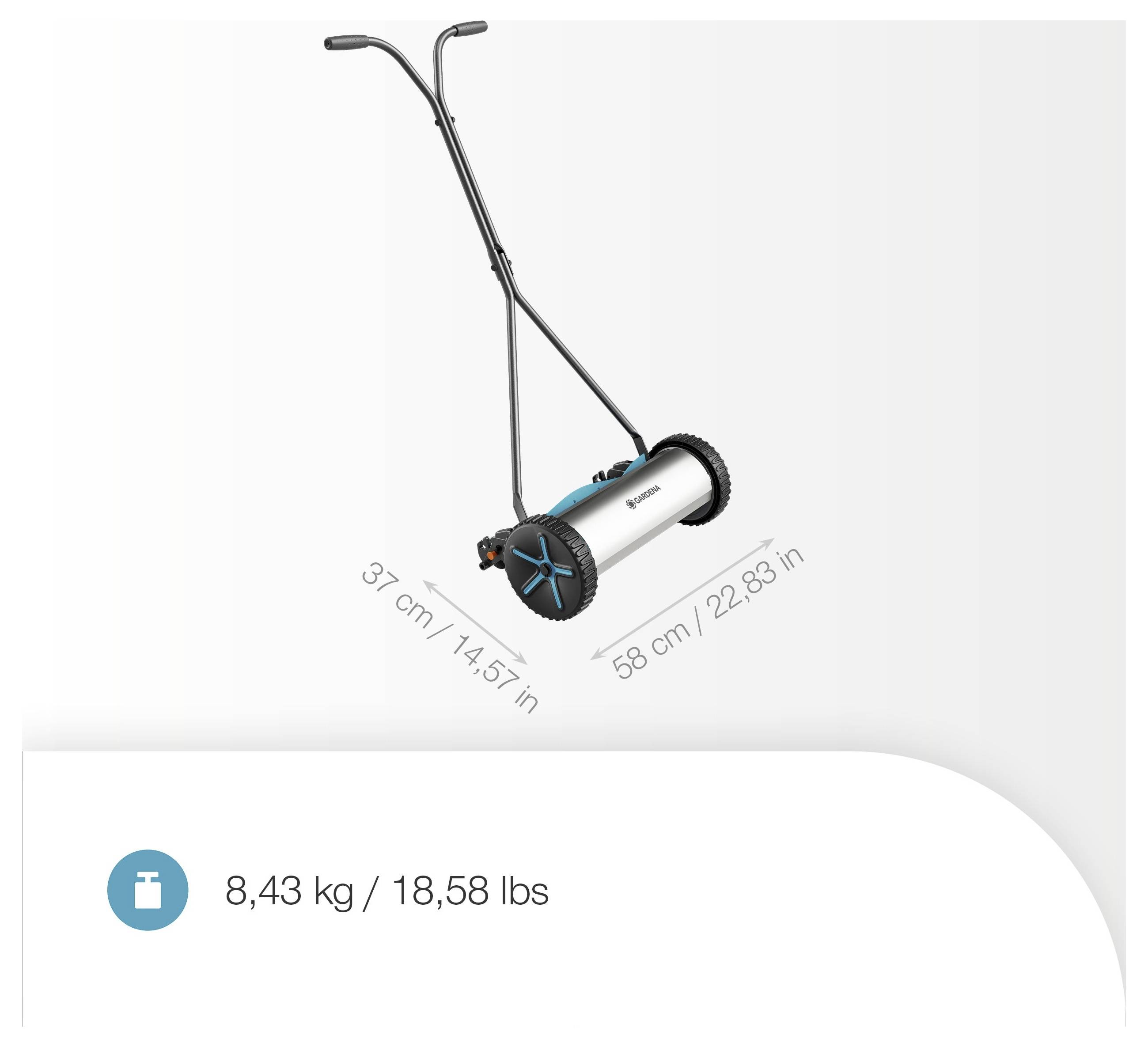 Een handmatige duwgrasmaaier met een dubbel wielontwerp. Afmetingen: 37 cm breed, 58 cm lang. Gewicht: 8,43 kg (18,58 lbs).