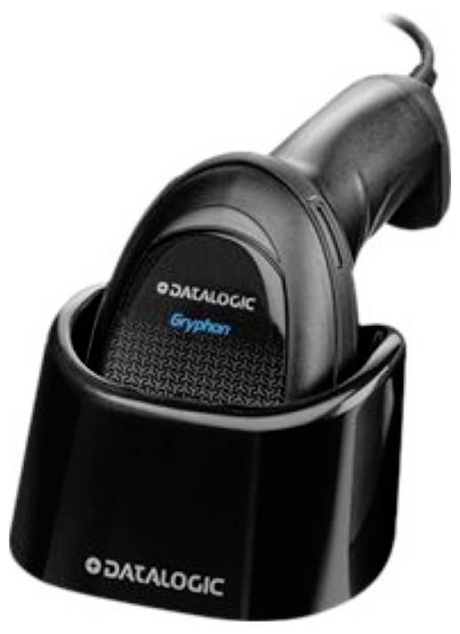 Een zwarte barcodescanner met het label 'Datalogic Gryphon' staat in zijn laadstation, licht schuin naar voren gericht, waarbij zijn ergonomische ontwerp zichtbaar is.