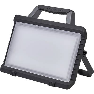 Een zwarte, draagbare LED schijnwerper met een rechthoekig lichtpaneel en een stevig handvat voor dragen of bevestigen. Ideaal voor gebruik buitenshuis.