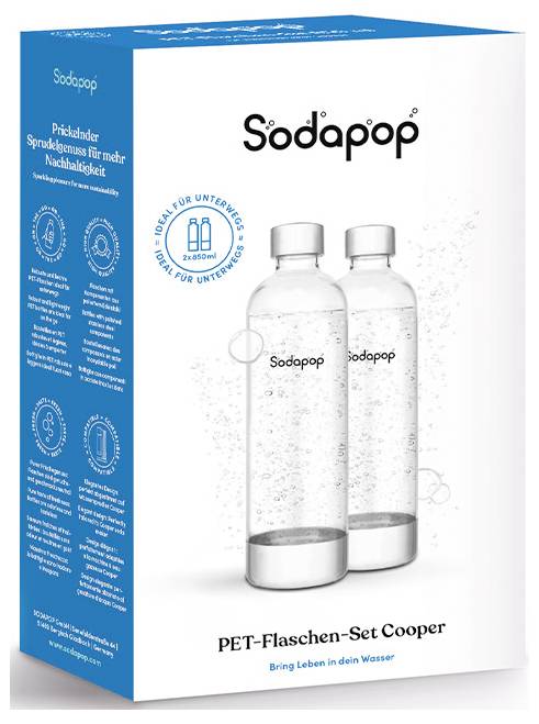 'Sodapop PET-flessenset Cooper' verpakking met twee transparante plastic flessen met bubbels. Blauwe tekst aan de zijkant promoot duurzaamheid.