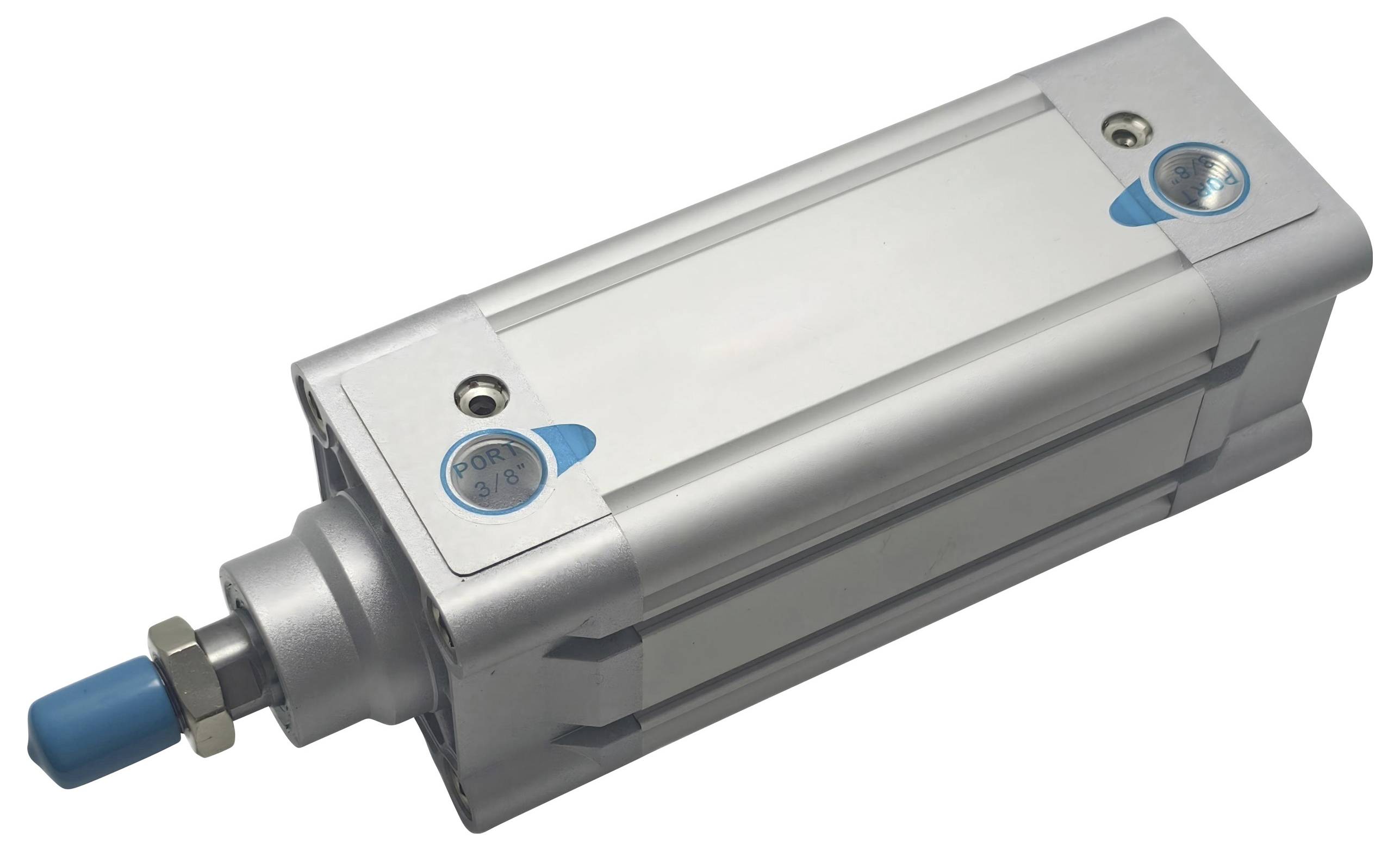 Een zilveren pneumatische cilinder met een blauwe zuiger en bevestigingsgaten, gebruikt in machines voor mechanische bewegingsregeling.