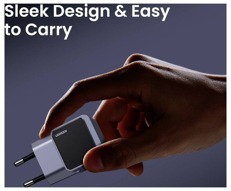 Een hand houdt een compacte, metalen mobiele oplader met het label 'UGREEN' vast. De tekst erboven luidt 'Sleek Design & Easy to Carry'.