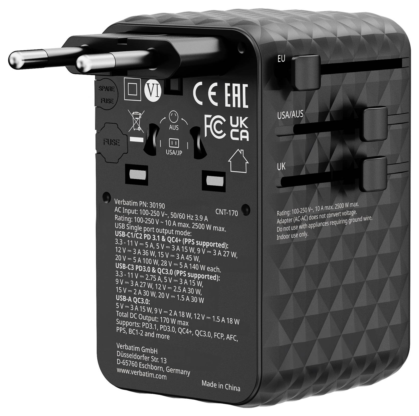 Universele reisadapter met EU-, USA/AUS- en UK-stekkelaars en meerdere USB-oplaadpoorten/vermogensnoteringen op de voorkant afgedrukt.