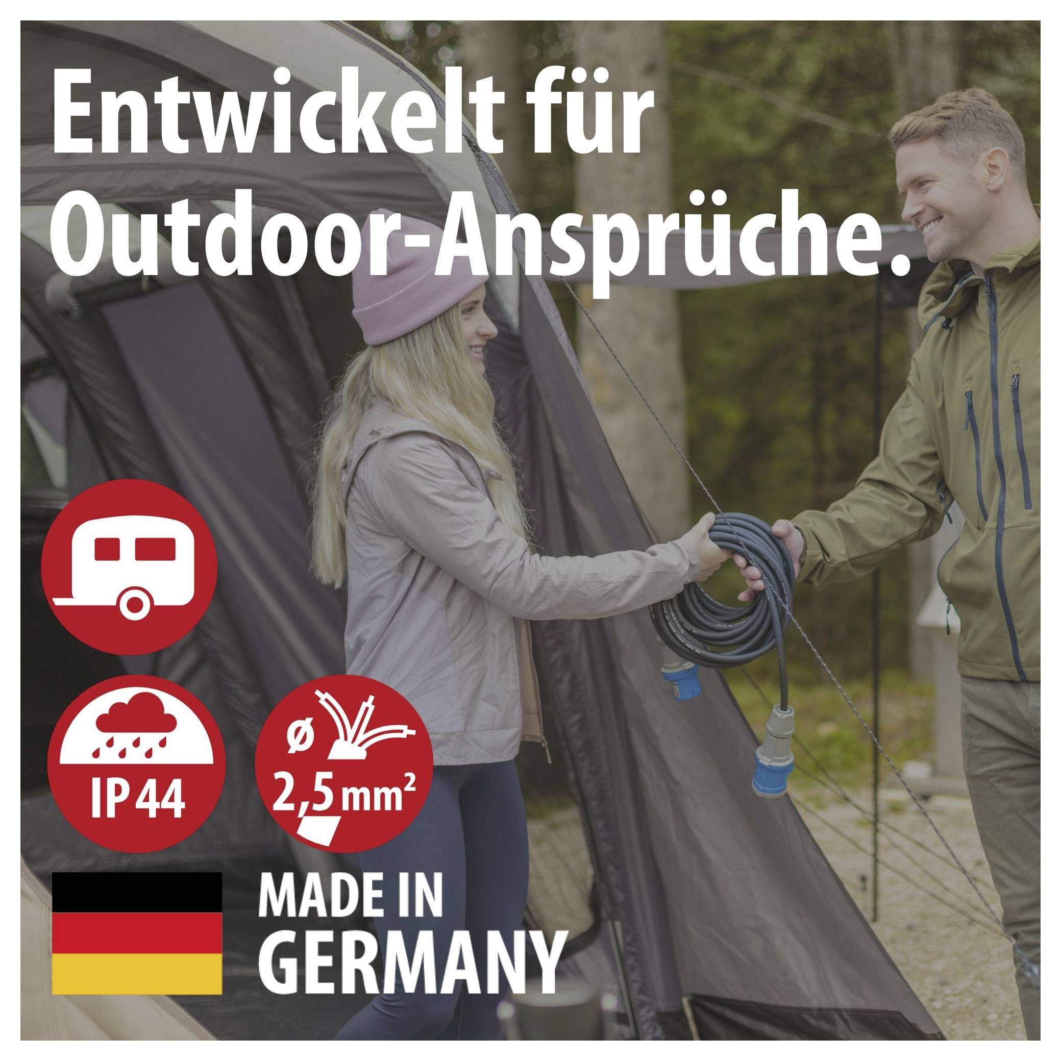 Reclame voor buitenproducten: Paar bij tent; Tekst 'Ontwikkeld voor buiteneisen.', Symbolen voor kampeerders, IP44, 2,5 mm² en 'Gemaakt in Duitsland'.