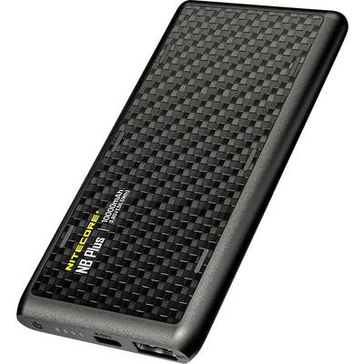 Een slanke, zwarte Nitecore NB10000 powerbank met een koolstofvezeltextuur. Deze beschikt over een USB-poort en toont '10000mAh Super Slim Power Bank.'