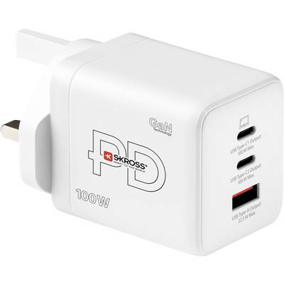Een witte USB-oplader met meerdere poorten en "SKROSS"-branding, ontworpen voor efficiënt laden, met specificaties weergegeven aan de zijkant.