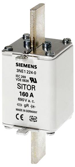 Een witte Siemens elektrische zekering met het label 'SITOR 160 A, 690V a.c.' met een metalen connector bovenaan en onderaan, gebruikt voor circuitbeveiliging.